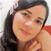 Profesor de Castellano imparte clases a niños de 6 a 10 años